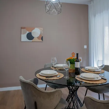 Apartman Rose-2025 Renovated Garden View Porec Exterior photo